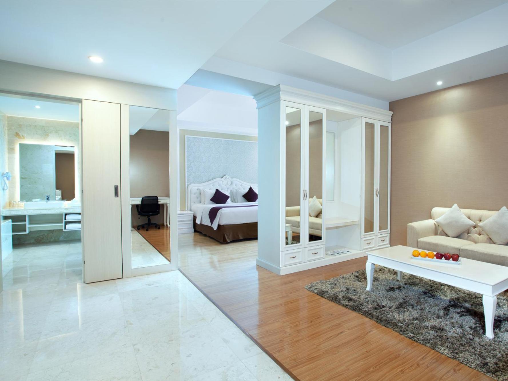 Platinum Hotel & Convention Hall Balikpapan Extérieur photo