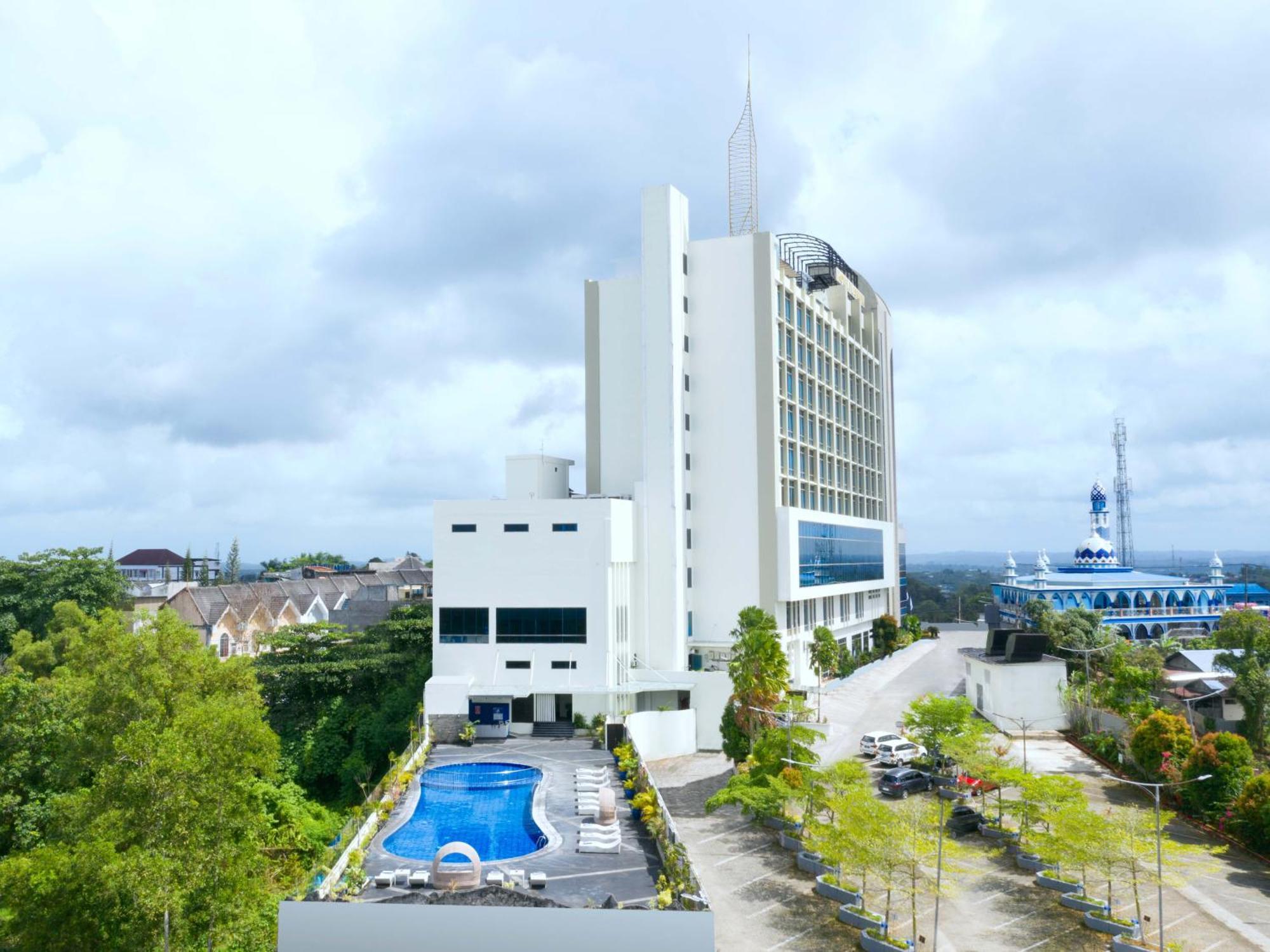 Platinum Hotel & Convention Hall Balikpapan Extérieur photo
